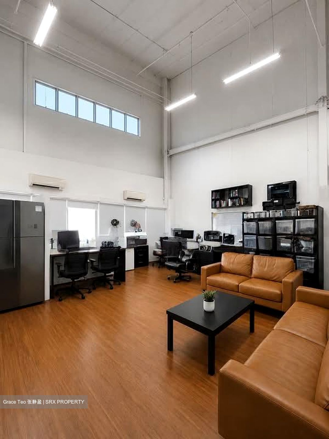 Pioneer Point (D22), Factory #567997021